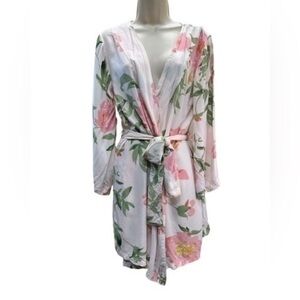 Copy -PLUM PRETTY SUGAR PINK FLORAL ROBE LOUNGEWEAR